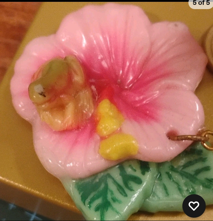 787 Amapola Keychain hibiscus flower keychain