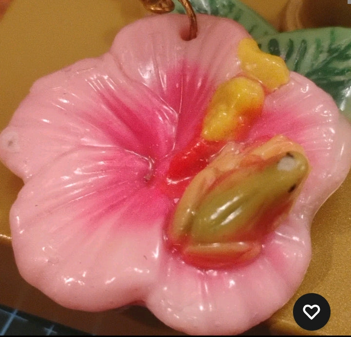 787 Amapola Keychain hibiscus flower keychain